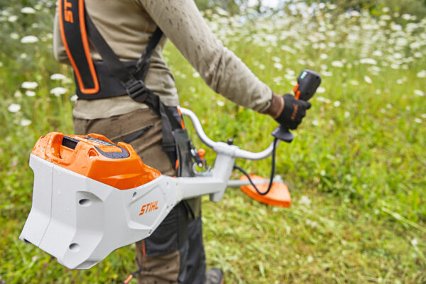Motosserra a bateria MSA 60 com Bateria + Carregador STIHL