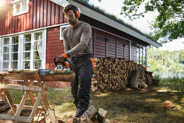 Motosserra a combustão MS 212 STIHL