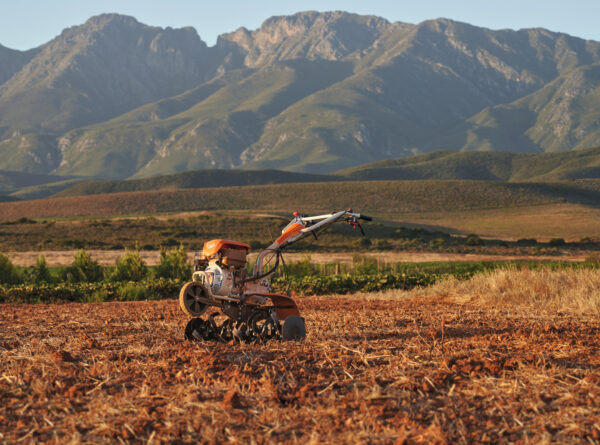 Motocultivador a combustão MH 710 STIHL