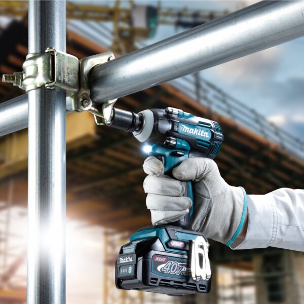 Chave de Impacto a Bateria 40V XGT TW004GZ