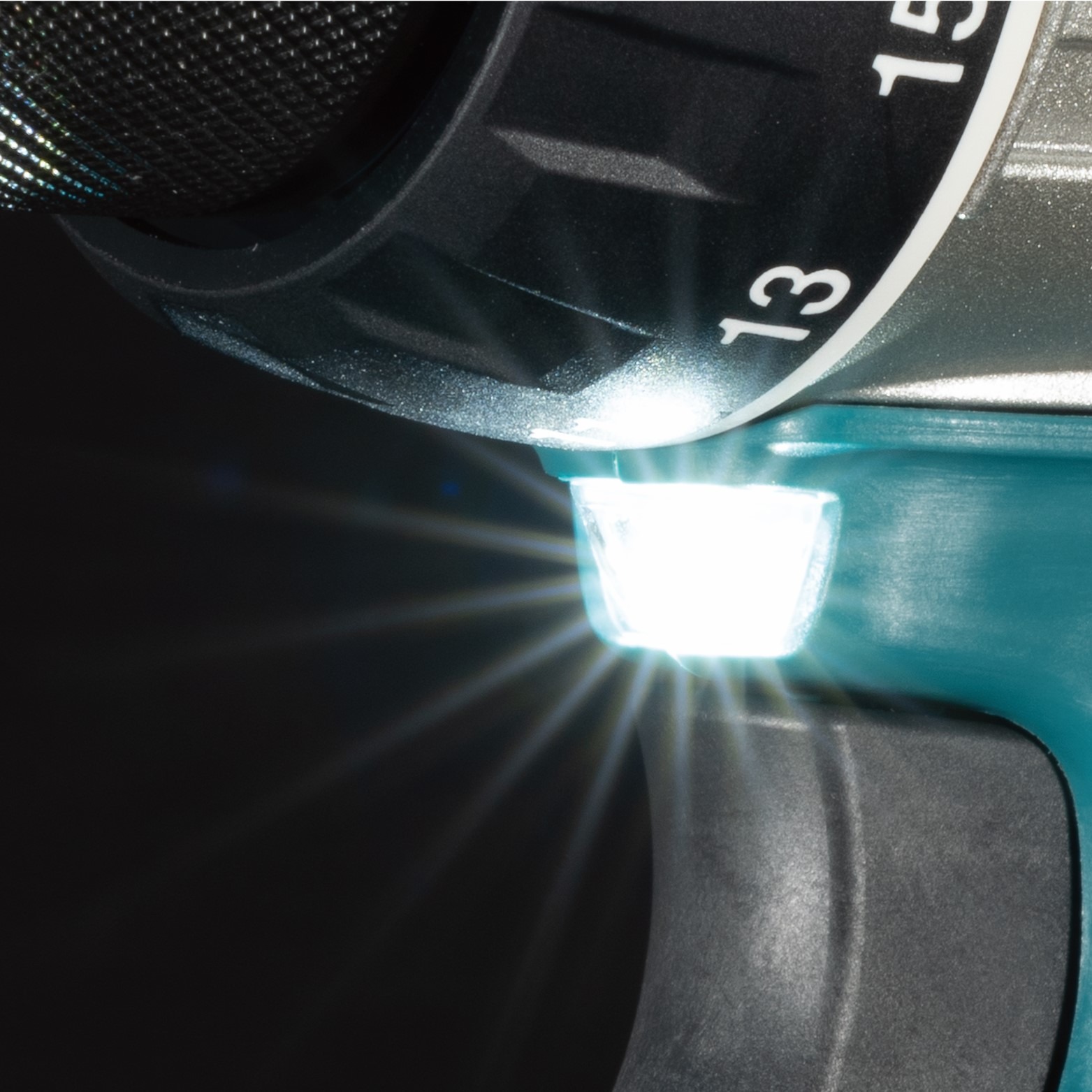 Parafusadeira / Furadeira de Impacto DHP489RTJ