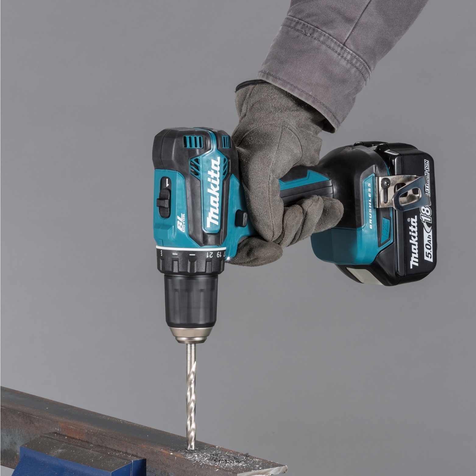 Parafusadeira / Furadeira DDF485RFJ